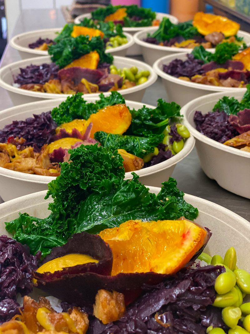 Veganes Gericht von MOJEWA angerichtet