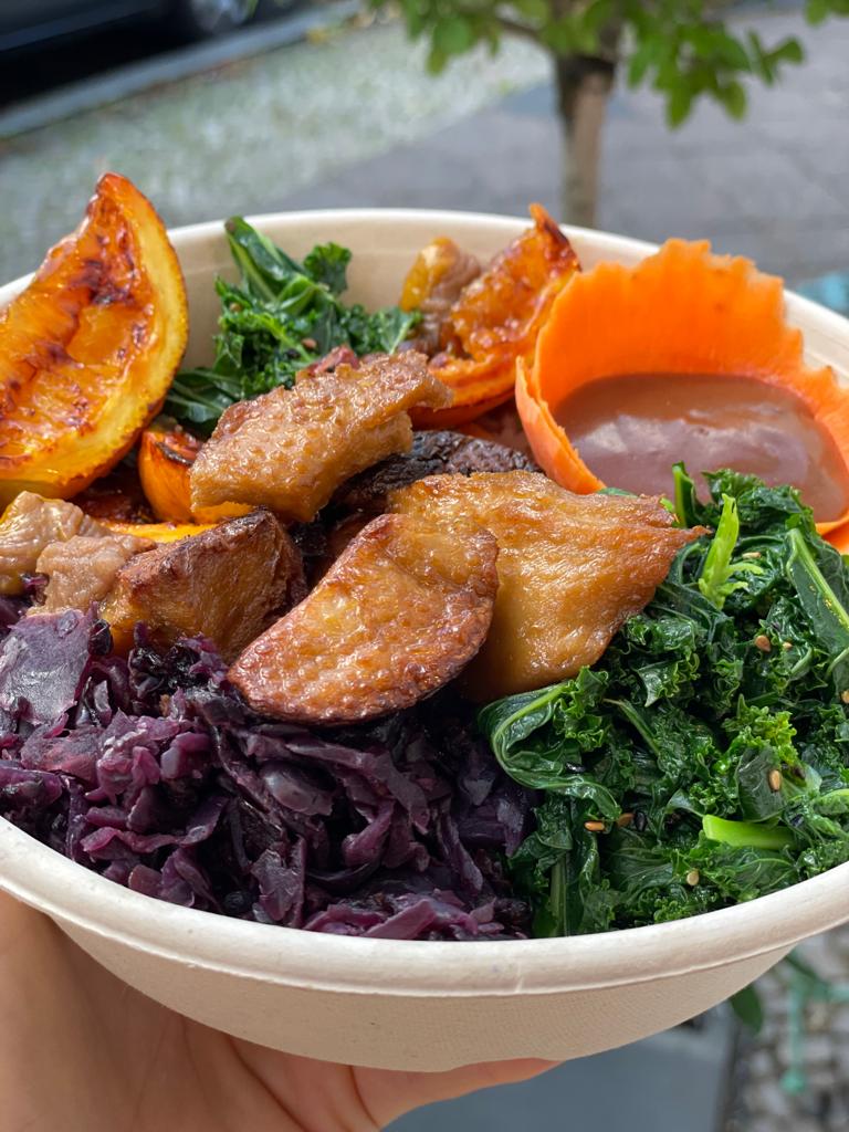 Veganes Entenbrustfilet Weihnachtsspecial Bowl MOJEWA Foodtruck Catering